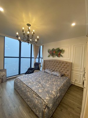 chủ nhà gửi bán gấp căn hộ 3pn gold tower nguyễn trãi, 115m tầng trung view thành phố thoáng mát