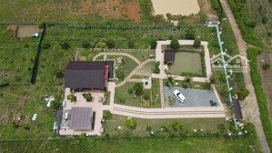 bán nhà vườn, nghỉ dưỡng, đã hoàn thiện, cực đẹp, giá tốt. lh: 