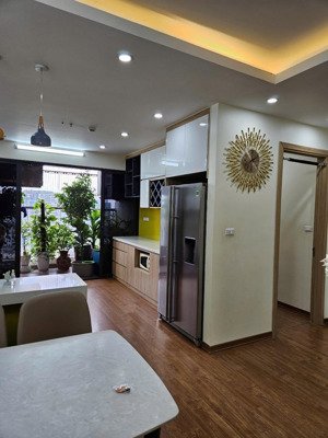 cho thuê việt đức complex, 3n2wc 110m2. full đồ chỉ mang vali vào ở liên hệ e trung