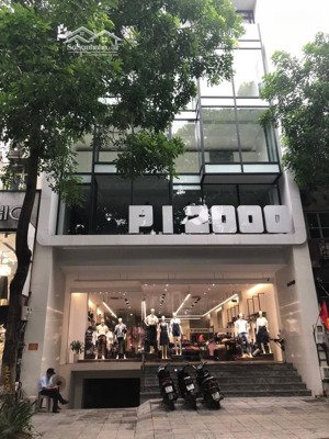 siêu phẩm tại vũ trọng phụng với diện tích 70m2 x 4 tầng mặt tiền 5m nhận diện thương hiệu cực tốt
