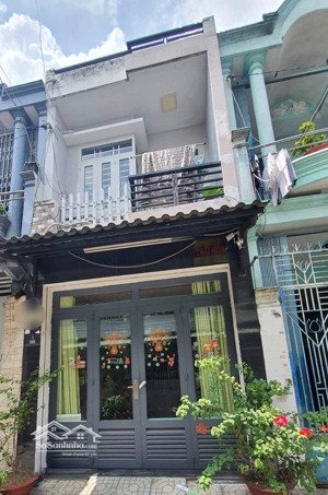 hàng thơm hẻm xe hơi đỗ cửa hoàng bật đạt, phường 15 tân bình, 2 tầng, giá 4.9 tỷ