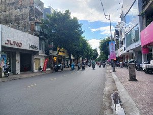siêu hiếm mặt tiền lê văn sỹ, p. 10, phú nhuận. ngang 4,4m dt: 95m2 chỉ 22,5tỷ còn thương lượng