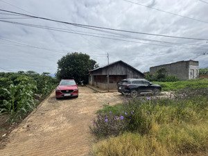 bán 2738m2 đất đức trọng có 400m2 đất ở giá 6,5 tỷ cách sân bay 15 phút