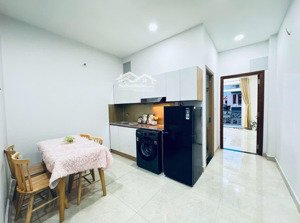 cho thuê căn hộ 1 phòng ngủ ban công 60m2 gần cư xá bắc hải quận 10