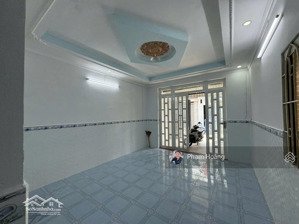 bán nhà mặt tiền kinh doanh nhỏ lẻ, dt 68m2 ngang 4m gần các trường học tiện ích xung quanh đủ