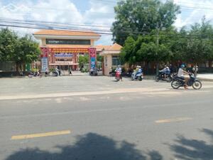 Bán gấp 3.600m2 shr gần trường chợ đối diện kcn nhật