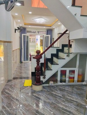 nhà tân bình - phan huy ích - hẻm xe hơi - 34m2- 2 lầu 2 pn 2 wc - nhà mới ở ngay chỉ 4.08 tỷ.
