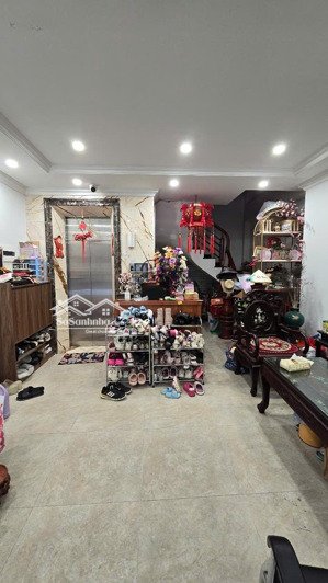 bán nhà mặt phố giáp bát thông kim đồng ngõ 2 ô tô tránh 8m hoàng mai