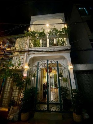 cho thuê nhà hẻm xe hơi lê văn duyệt ,phường 1 - quận bình thạnh.