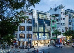 cho thuê văn phòng tại lý tự trọng, 550 triệu, 230m2, 4 tầng, ngõ vào 20m, hot!