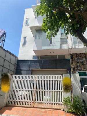 bán nhà phố 6x22 mặt tiền hoàng quốc việt q7