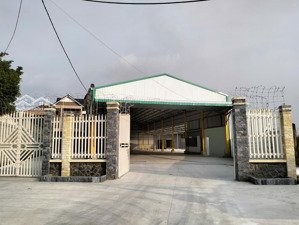 cho thuê nhà kho có văn phòng mới mặt tiền ql1a bến lức long an