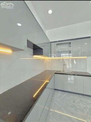 NHÀ CẤP 4 SÁT BÊN BIÊN HÒA CHỈ 8P ĐI XE GIÁ CHỈ 1 TỶ 399TR CÒN THƯƠNG LƯỢNG