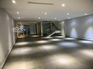cho thuê tòa nhà văn phòng 5 tầng sala thủ thiêm, diện tích: 1.023m2 giá 150 triệu/tháng