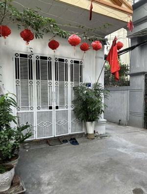 bán nhà 4 tầng phúc đồng, lô góc, dt 33m2, mt 3.85m. ô tô nhỏ vào, giá 5,55tỷ