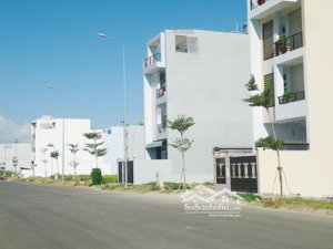 cho thuê nhà kdc 6b intresco nhà mới chỉ 20tr/th-kdc an ninh, tiện ích. lh em mai ngay: 