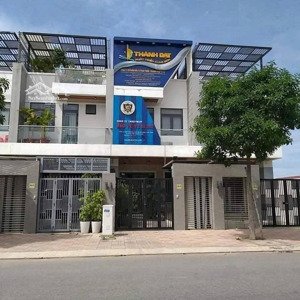bán nhà mặt phố hoàng hoa thám, 7,9 tỷ, 105m2, 4pn, 4wc, thủ dầu một, bình dương