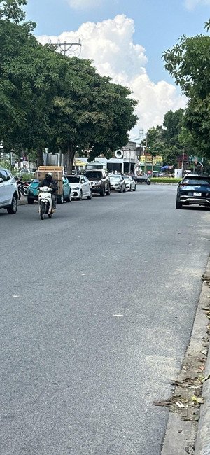 nhà full nội thất
cho thuê nhà mặt tiền kinh doanh đường hoàng hoa thám- hiệp thành -tphcm