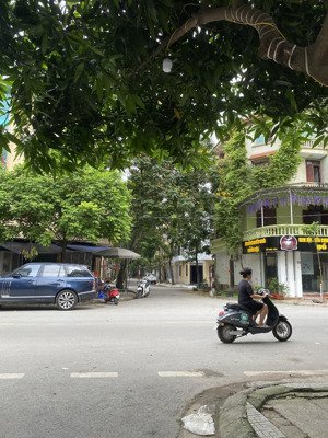 bán nhà chiến thắng văn quán, 5 tầng x 40m, phân lô vỉa hè, kinh doanh, ngay hv kỹ thuật mật mã