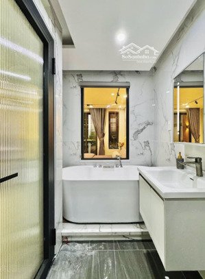 cắt lỗ 300tr nhà 3 lầu huỳnh lan khanh tân bình, 68.8m², thu 26tr/tháng, sổ riêng, lh 