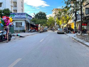 bán nhà cũ (bán đất) mặt phố phú thượng, tây hồ. lô góc 2 mặt tiền, vị trí kd đẹp