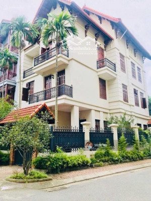 chính chủ cho thuê nhà riêng tại vũ thạnh dt 65m2 x 5t mt5m căn góc phố ô tô tránh nhau giá 28tr/th