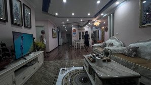 chính chủ cần bán nhanh cc flc landmark tower 159m2; 3 ngủ; full nội thất, giá chỉ 8 tỷ