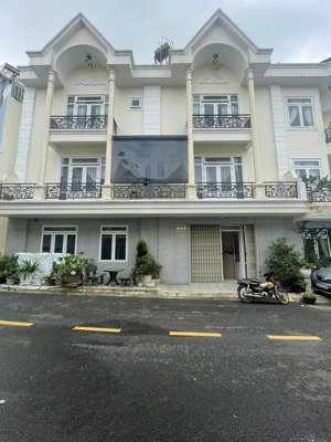 nhà 86m có 4pn đường nguyễn trung trực p4 đà lạt (p xuân hương mới)