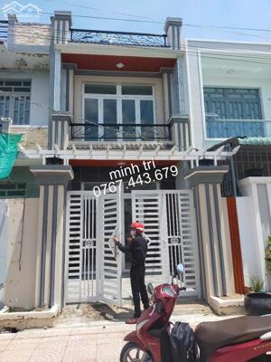  BÁN CHÍNH CHỦ NHÀ 1 TRỆT 1 LẦU, SHR, 100M², GẦN KCN, GIÁ CHỈ 575 TRIỆU 