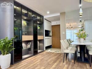 Bán căn hộ cao cấp ở Goldmark city 100m2 chia 3 ngủ full nội thất cao cấp