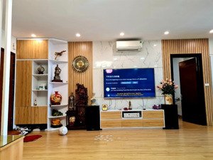 bác em cần bán căn hộ chung cư 60 hoàng quốc việt - 105m2 (3pn) - tầng đẹp - sổ đỏ sẵn sàng