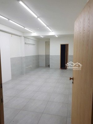 chủ ngộp bank! cần bán gấp nhà hẻm xe tải thích quảng đức, qpn- dt: 4x20, 5 tầng- tn:50tr- 14,8tỷ