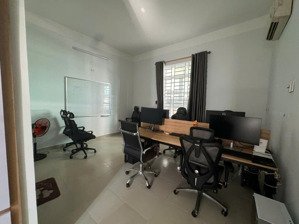 bán nhà 3 tầng kiên cố, cách biển phạm văn đồng 10 phút đi bộ