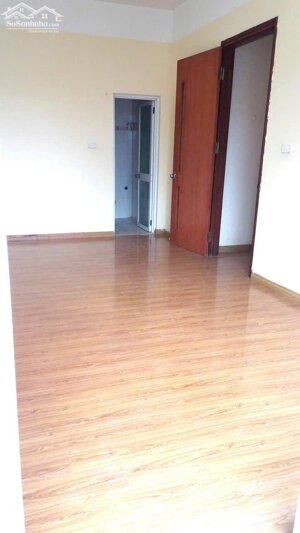 cho thuê chung cư N08 Dịch Vọng - Thành Thái, 120m2, 3 phòng ngủ, đồ cơ bản 15,5 triệu