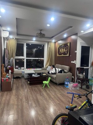 bán căn hộ riverside garden, giá 6,85 tỷ, 82m2, 3pn, 2wc-tầng trung view thoáng