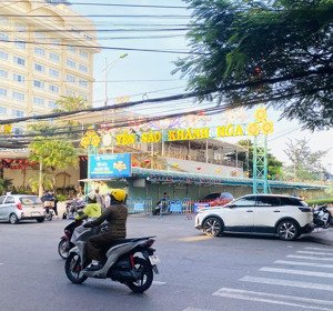 bán nhà hẻm hùng vương ngay quảng trường chợ đêm cách biển 2p chỉ 3.2tỷ