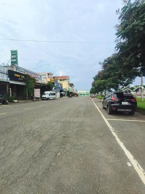 bán 2 sổ đất mặt tiền ql1k sổ riêng 2 lô chủ bán đất full thổ đang thu nhập dòng tiền 9tr chủ tl