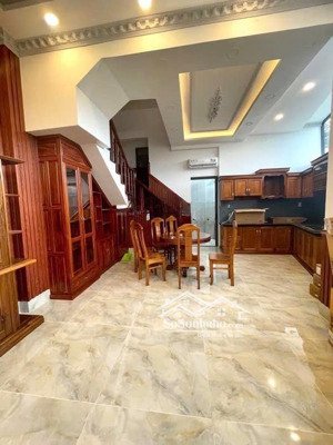 biệt thự 2 mặt tiền - ô tô ngủ trong nhà - tt nhà bè - full nội thất cao cấp- nở hậu tài lộc