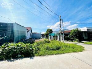  B.ÁN LÔ GÓC VĨNH TRUNG NGAY SÂN VẬN ĐỘNG ĐƯỜNG Ô TÔ TẢI