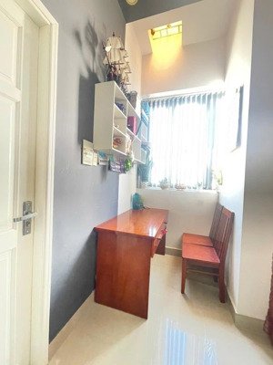 chính chủ gửi bán nhà tại đường xô viết nghệ tĩnh. tp vũng tàu. dt 56m2. 1 trệt 1 lầu. có 2pn + 3wc
