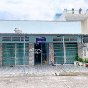 chủ cần bán gâp nhà trọ 300m2. 13p+ nhà cấp 4 thu nhập 15tr/th