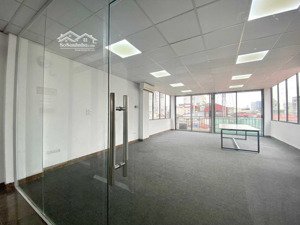 cho thuê vp, mbkd, kho đường láng dt 265m2 và 340m2 giá 75tr/th, dt vuông vắn trang bị đầy đủ pccc