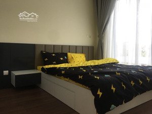 cho thuê chung cư trinity tower 70m2, 2 ngủ, 2 wc full đồ 15tr/th 