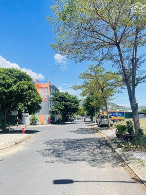 ra nhanh lô gói 4 mỹ gia, đường thông 12m, đối lưng công viên, giá chỉ 3.8tỷ(bao cọc), không ép xây