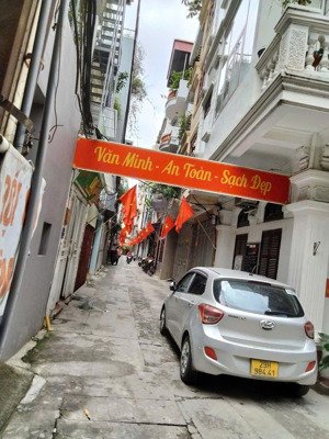 bán nhà đường kim mã 42m-5tầng-8.2tỷ-ôtô đỗ cửa -kinh doanh nhỏ