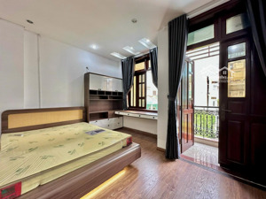 giá 6.9tr - nguyễn cửu vân - 40m2, ban công, nội thất mới - tt bình thạnh, khu ăn uống sinh viên
