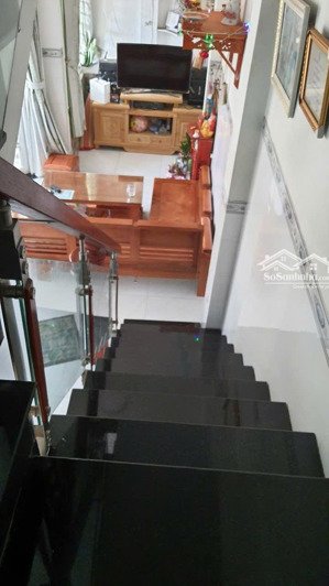 nhà 1 trệt 2 lầu mới đẹp hẻm xe hơi, lã xuân oai, long trường, 40m², 3.9 tỷ.