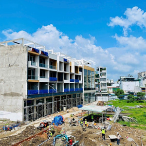 bán nhà phố thương mại 80m2, 11,3 tỷ 1 trệt 1 lửng 3 lầu 1 sân thượng