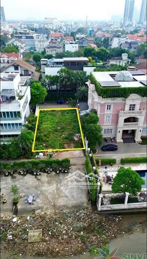 bán lô biệt thự mặt sông compound tổng dt sử dụng tới 630m2 đất. giá chỉ 135 tỷ. 