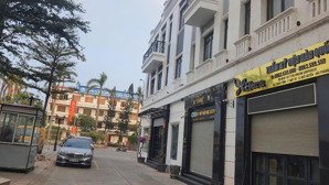 cho thuê shophouse 5 tầng vincom lê thánh tông giá chỉ 25tr/ tháng